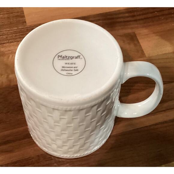 Set of 4 Vintage Pfaltzgraff Stoneware Weave White Coffee Mugs - Picture 10 of 10